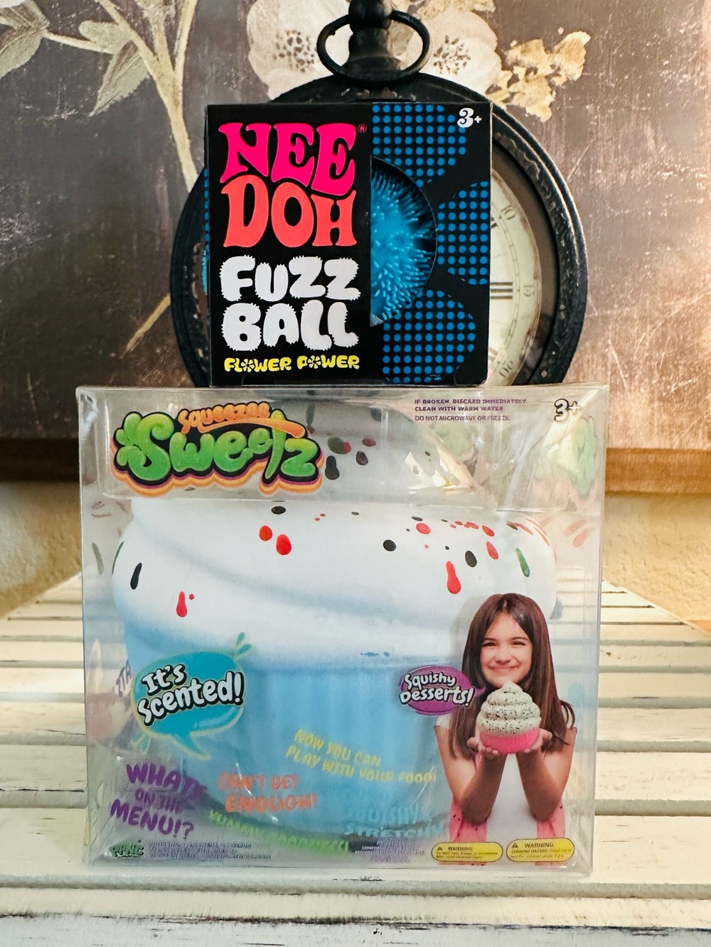🩵🧁🩵 Authentic Blue NeeDoh Fuzz Ball and Viral Five below Cupcake 🩵🧁🩵
